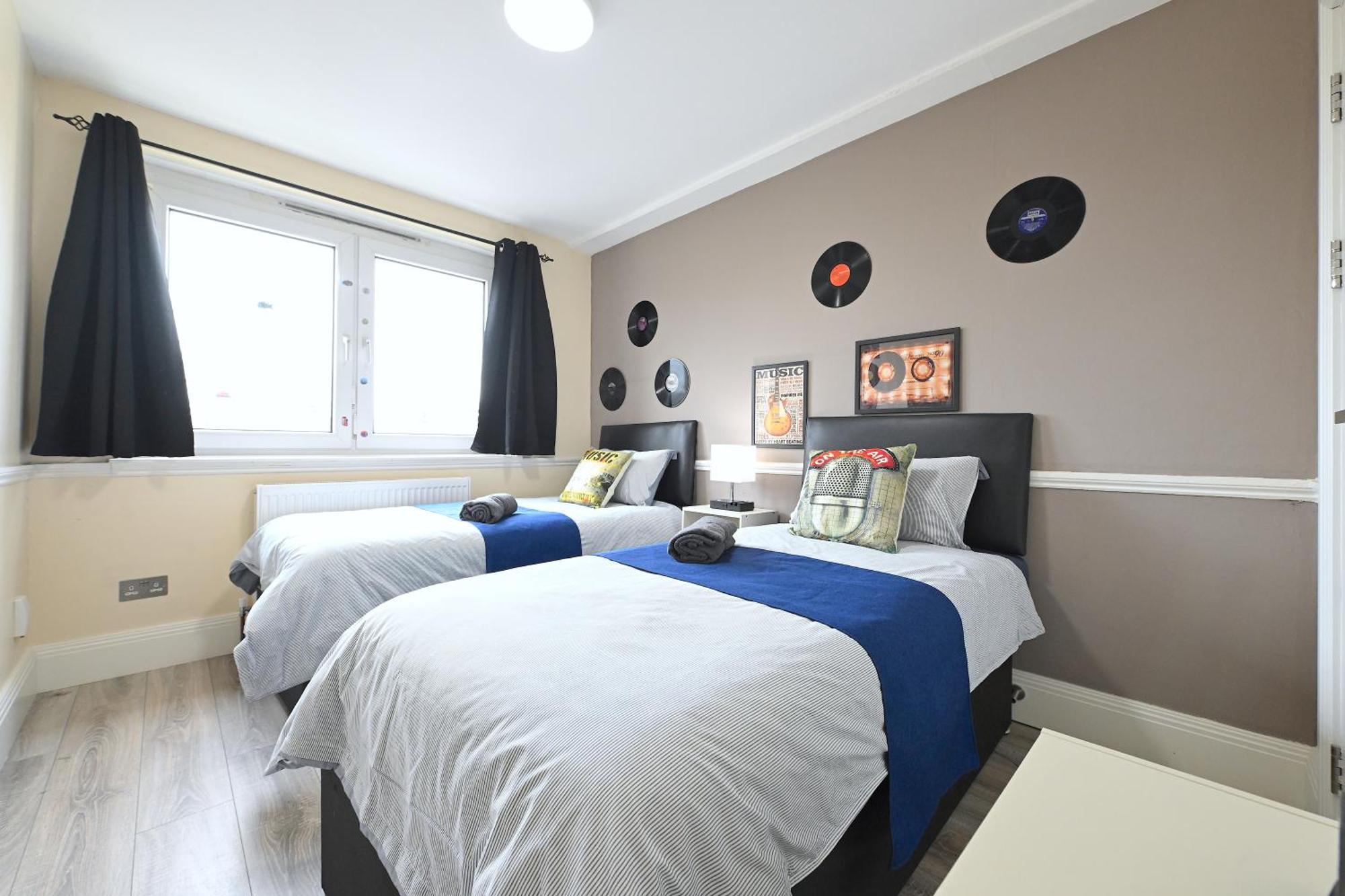 Superb 4 Bedroom Flat In The Heart Of Camden Town Londres Exterior foto